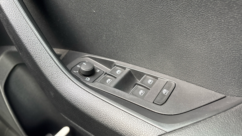 Skoda Karoq 2.0 TDI Edition 4x4 5dr DSG Diesel Estate